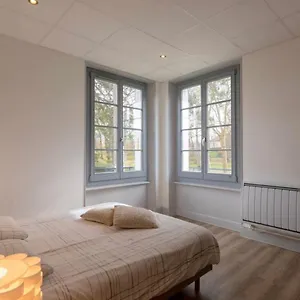 Appartement Harmonie N 3 Meuble Avec Petit Dejeuner, Néris-les-Bains