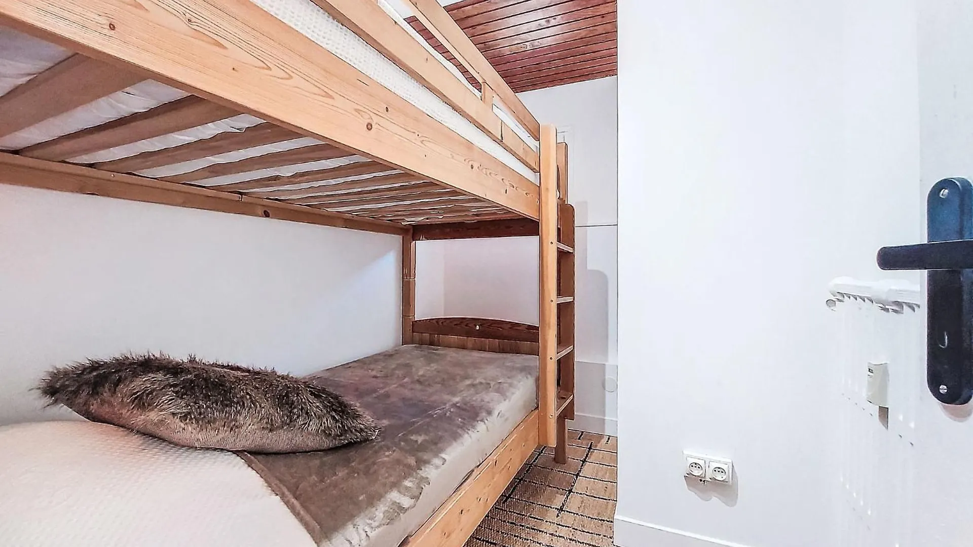 Apartment Le Grande Motte - Le Lac By Interhome Tignes